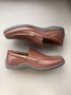 Tommy Hilfiger Brown Leather Moc Toe Slip-On Loafers
